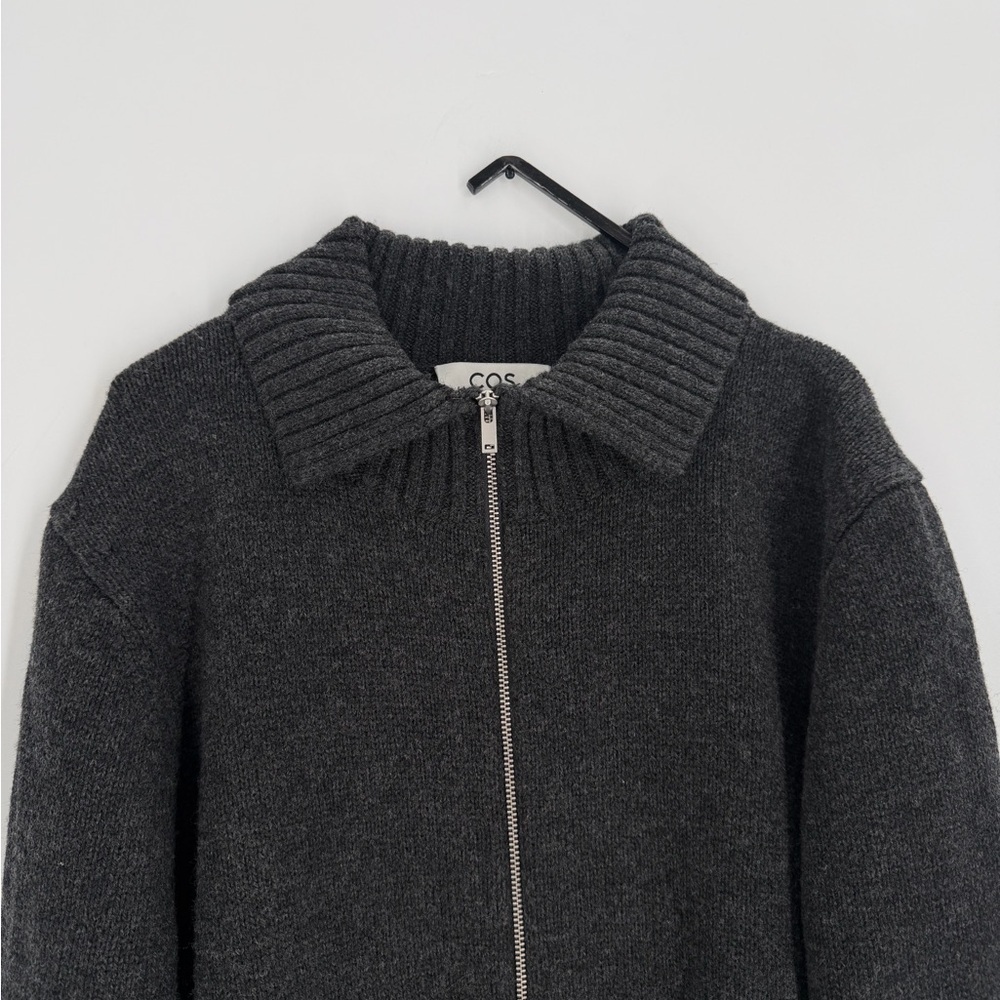 Cos Cropped Wool Zip Up Cardigan In Gray